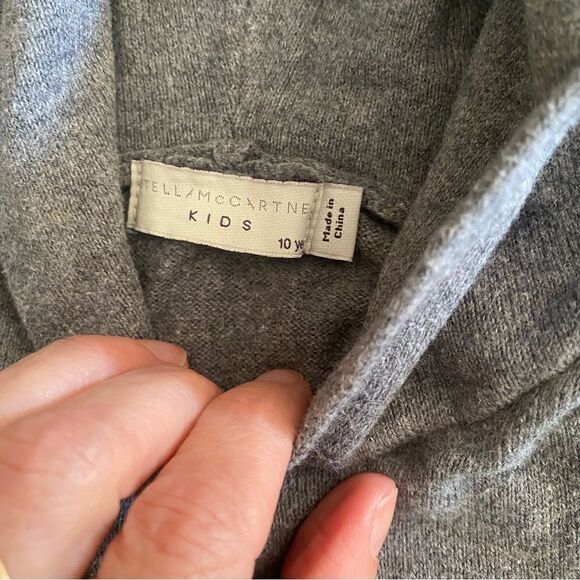 Stella McCartney kids Gray Wolf Graphic Hoodie size 10 - Picture 7 of 10